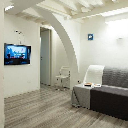 Un Bacio A Firenze Apartment Bagian luar foto