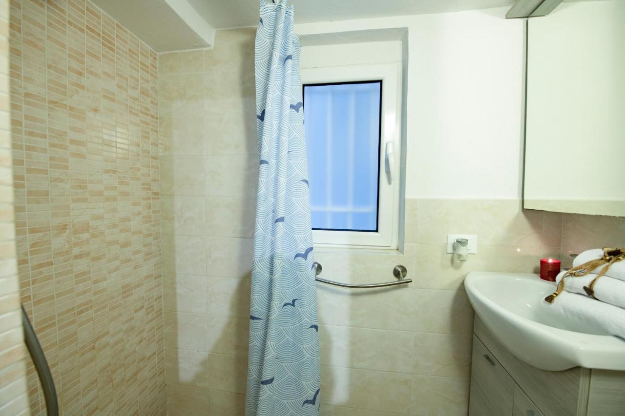Un Bacio A Firenze Apartment Bagian luar foto