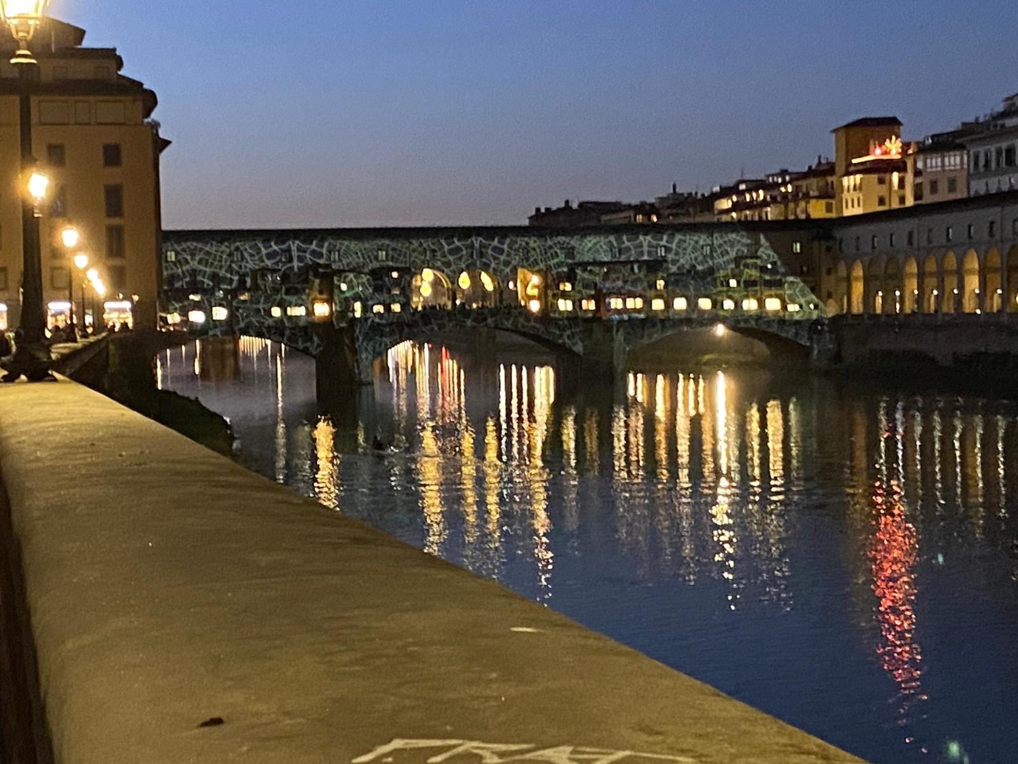 Un Bacio A Firenze Apartment Bagian luar foto