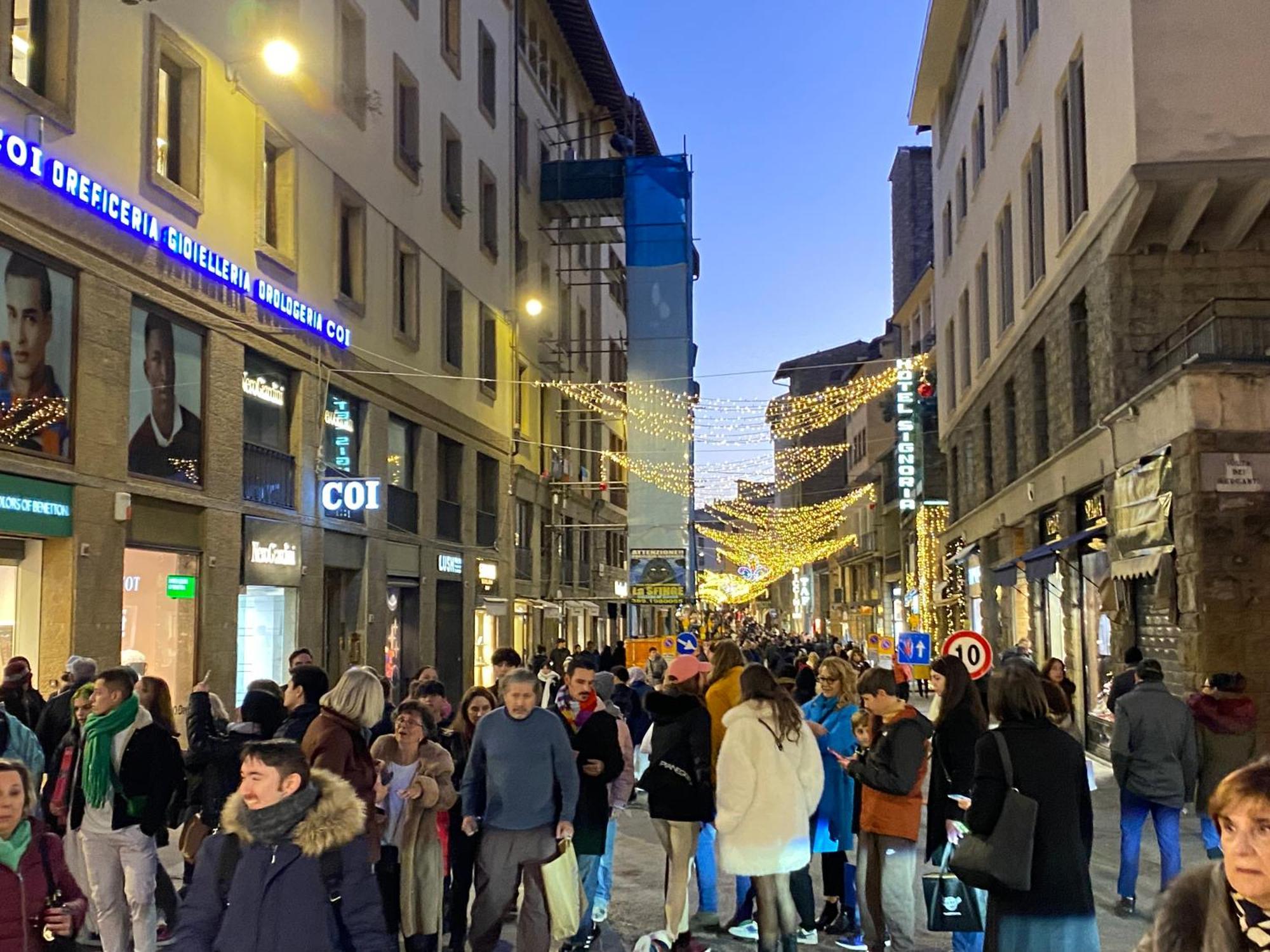 Un Bacio A Firenze Apartment Bagian luar foto