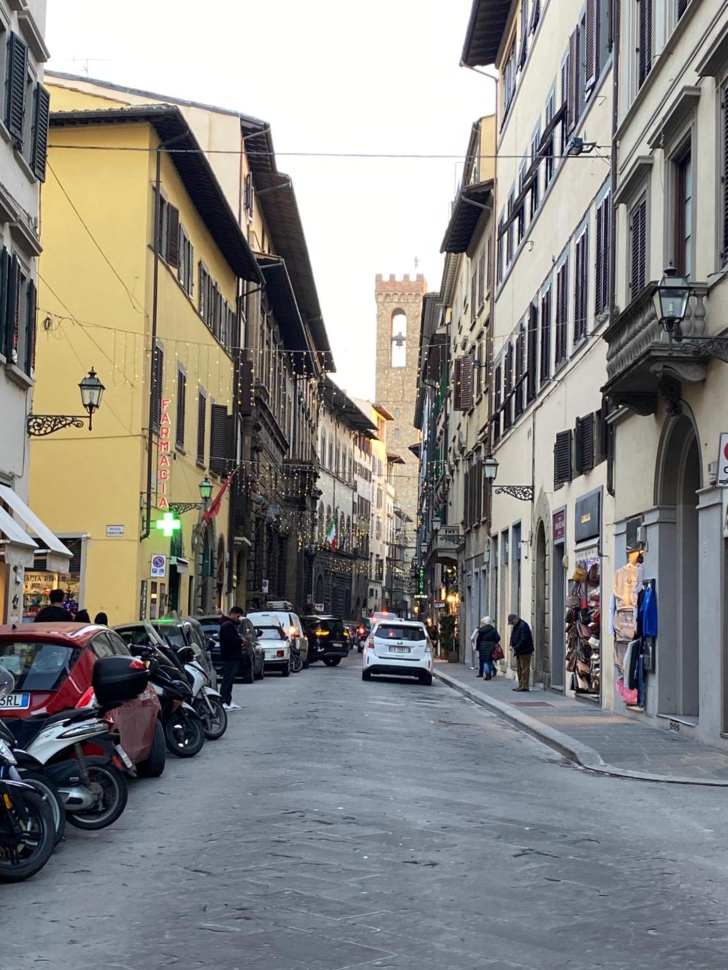 Un Bacio A Firenze Apartment Bagian luar foto