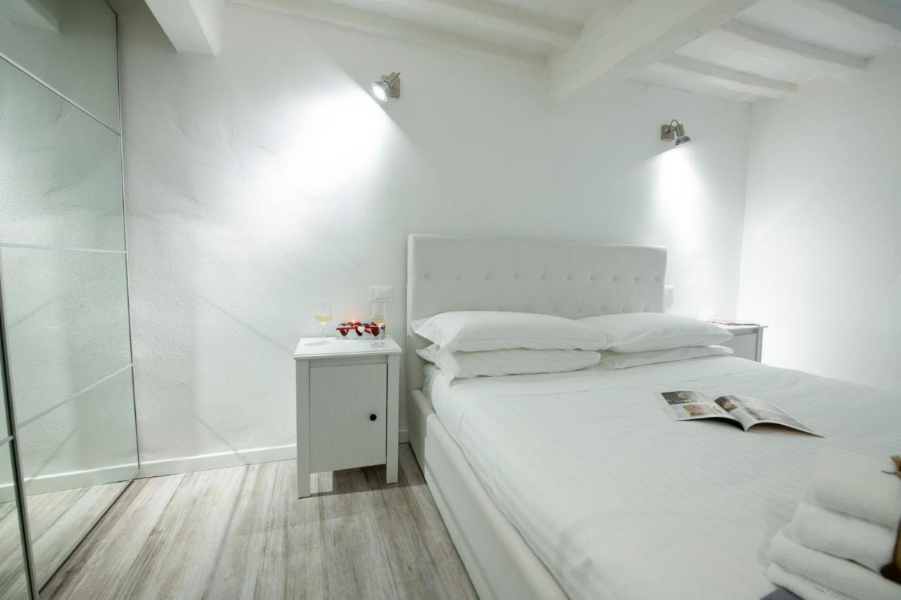 Un Bacio A Firenze Apartment Bagian luar foto